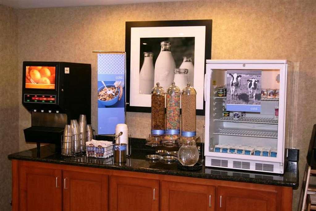 Hampton Inn & Suites Cedar Rapids Restaurant billede