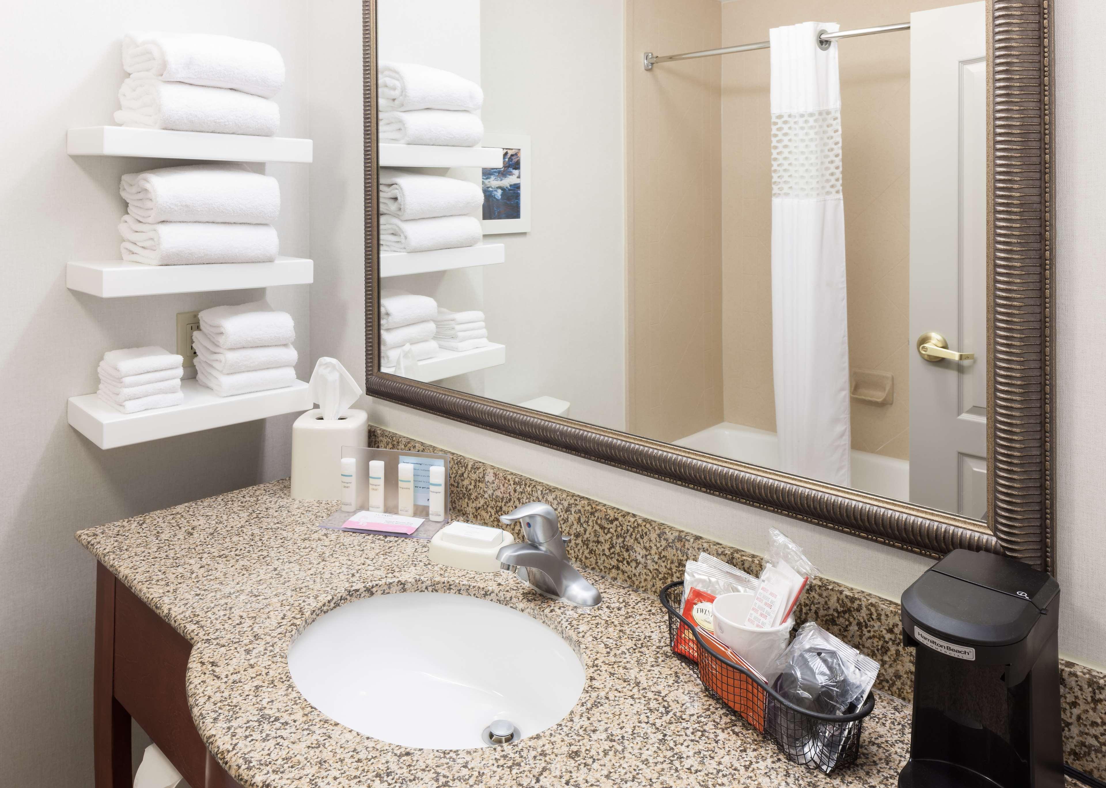 Hampton Inn & Suites Cedar Rapids Eksteriør billede