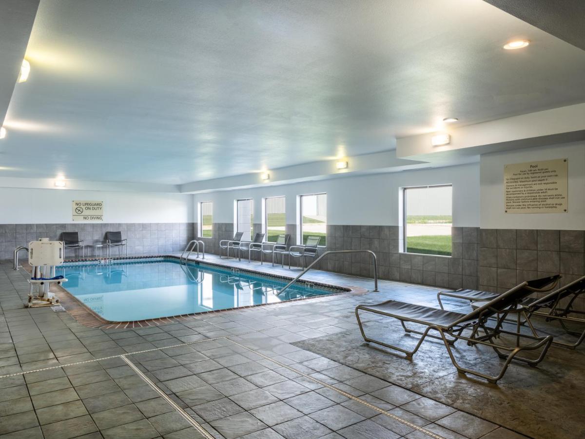 Hampton Inn & Suites Cedar Rapids Eksteriør billede