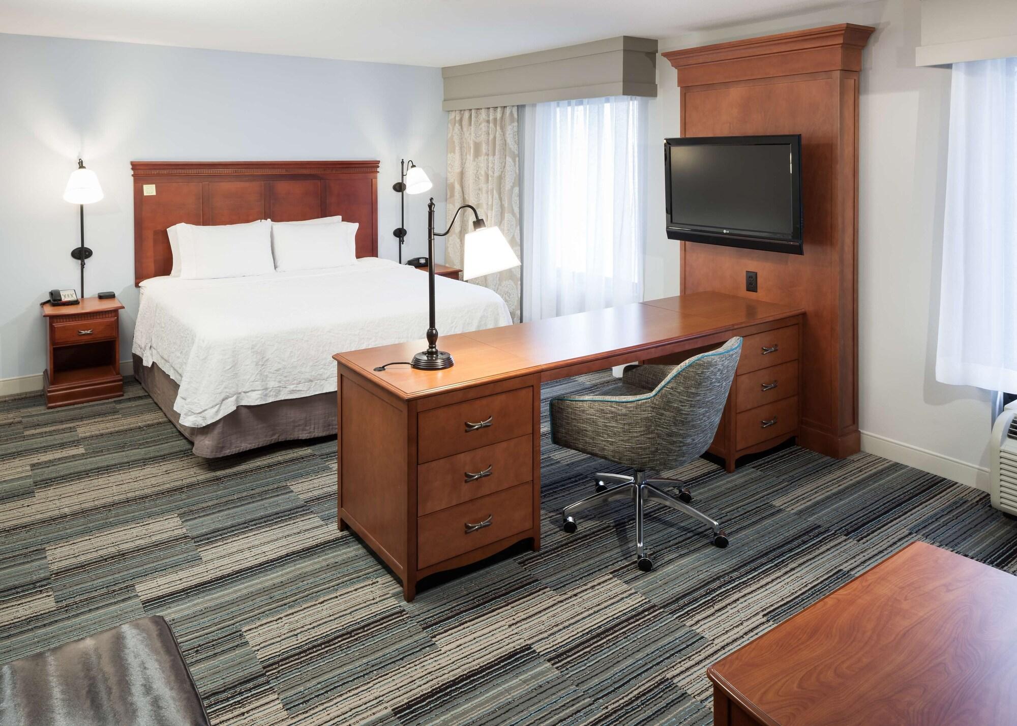 Hampton Inn & Suites Cedar Rapids Eksteriør billede