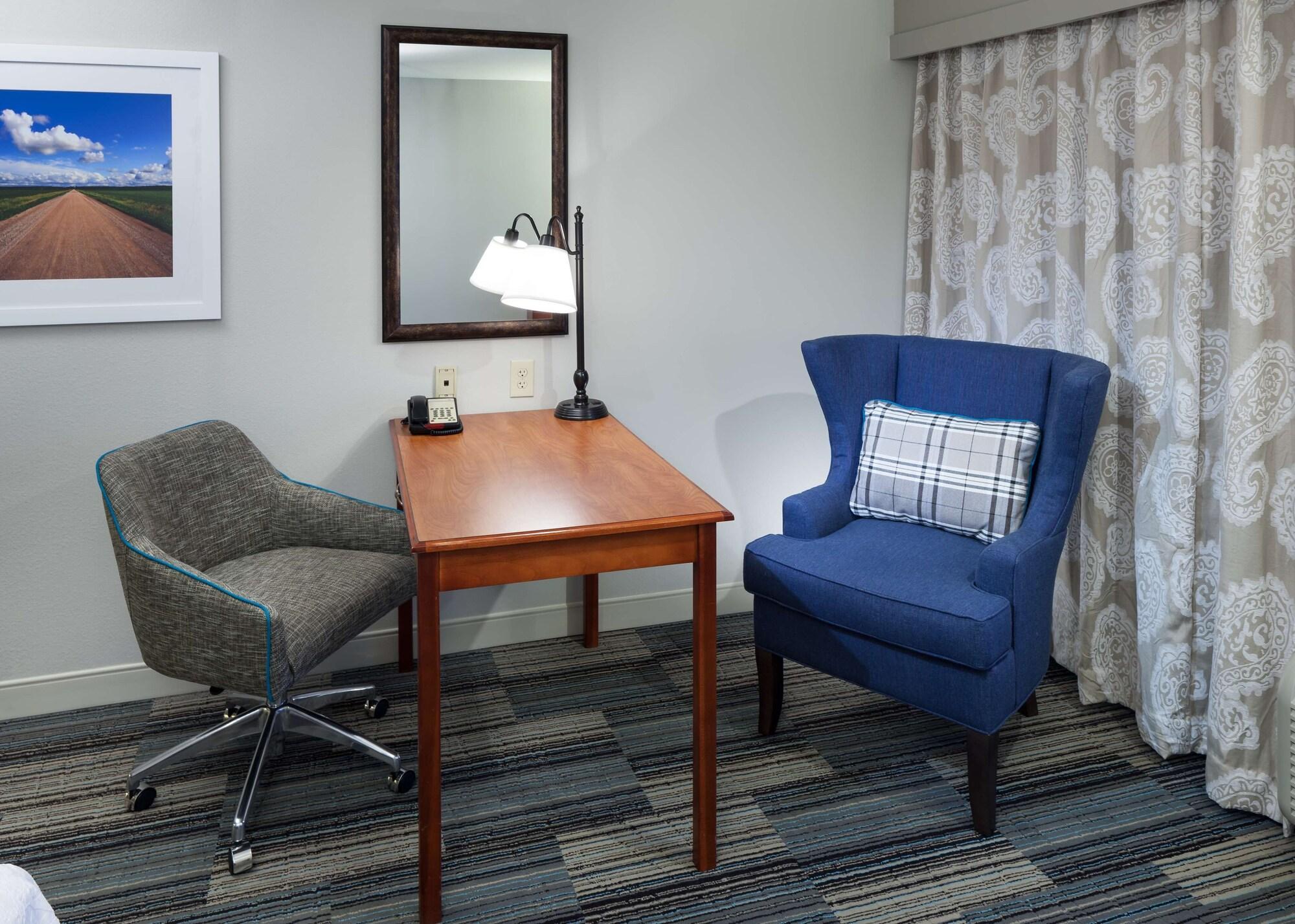 Hampton Inn & Suites Cedar Rapids Eksteriør billede
