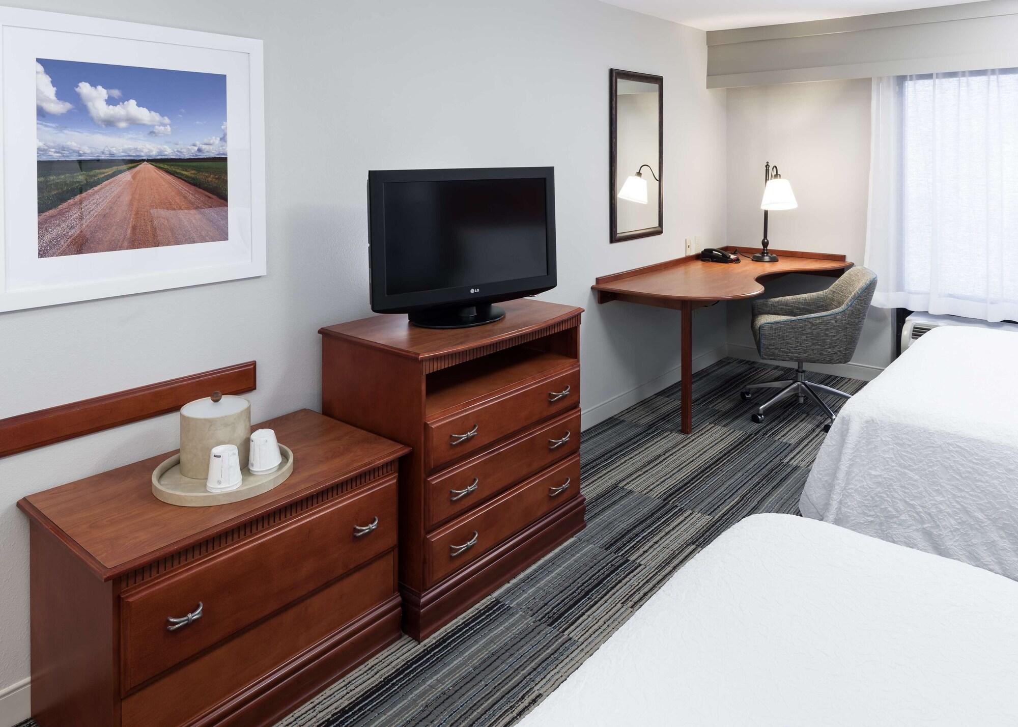 Hampton Inn & Suites Cedar Rapids Eksteriør billede