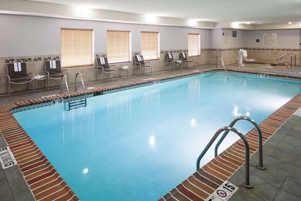 Hampton Inn & Suites Cedar Rapids Eksteriør billede